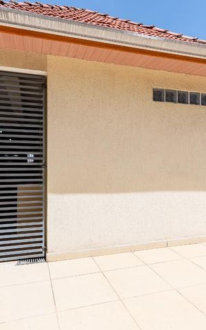 Casa à venda com 289m², 3 quartos e 3 vagasÁrea Entrada