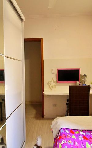 Apartamento à venda com 140m², 3 quartos e 2 vagasQuarto 3