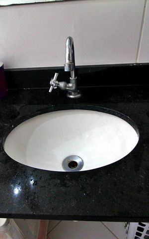 Apartamento à venda com 140m², 3 quartos e 2 vagasBanheiro da Suíte