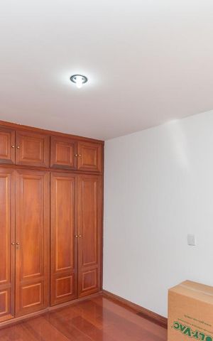 Apartamento à venda com 460m², 5 quartos e 5 vagas Apartamento à venda com 460m², 5 quartos e 5 vagasSuíte 3