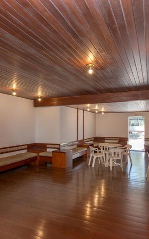 Apartamento à venda com 460m², 5 quartos e 5 vagas Apartamento à venda com 460m², 5 quartos e 5 vagasÁrea Comum - Salão de Festas