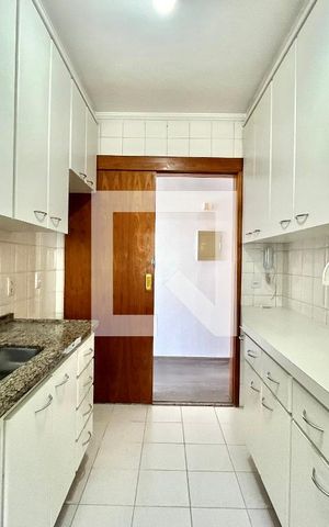 Apartamento à venda com 94m², 3 quartos e 2 vagas Apartamento à venda com 94m², 3 quartos e 2 vagasCozinha