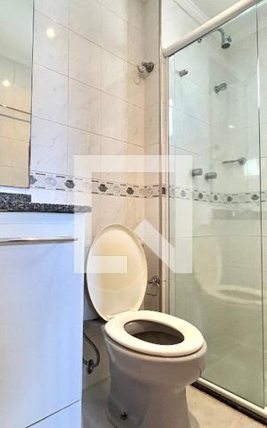 Apartamento à venda com 94m², 3 quartos e 2 vagas Apartamento à venda com 94m², 3 quartos e 2 vagasBanheiro da Suíte