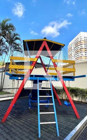Apartamento à venda com 94m², 3 quartos e 2 vagas Apartamento à venda com 94m², 3 quartos e 2 vagasÁrea comum - Playground