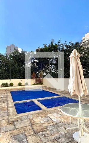 Apartamento à venda com 94m², 3 quartos e 2 vagas Apartamento à venda com 94m², 3 quartos e 2 vagasÁrea comum - Piscina