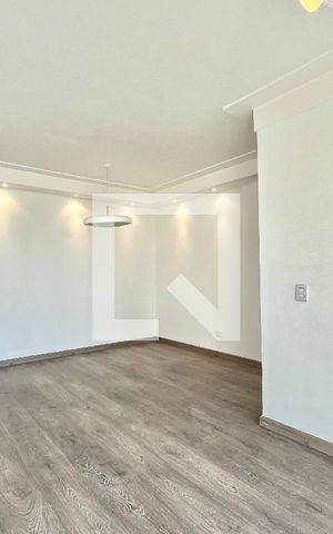 Apartamento à venda com 94m², 3 quartos e 2 vagas Apartamento à venda com 94m², 3 quartos e 2 vagasSala