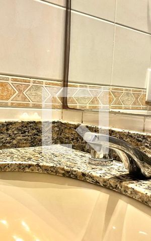 Apartamento à venda com 94m², 3 quartos e 2 vagas Apartamento à venda com 94m², 3 quartos e 2 vagasBanheiro Corredor