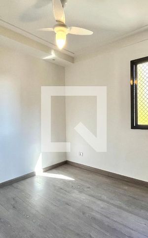 Apartamento à venda com 94m², 3 quartos e 2 vagas Apartamento à venda com 94m², 3 quartos e 2 vagasSuite