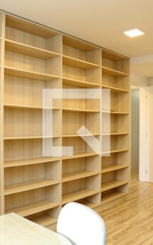 Apartamento à venda com 152m², 3 quartos e 3 vagasEscritório 