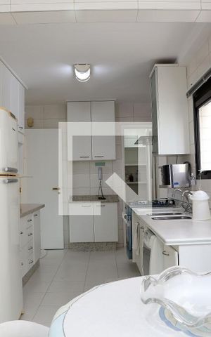 Apartamento à venda com 152m², 3 quartos e 3 vagasCozinha