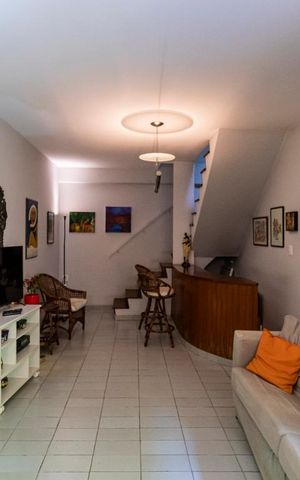 Casa à venda com 380m², 5 quartos e 2 vagas1o. Andar - Sala de TV