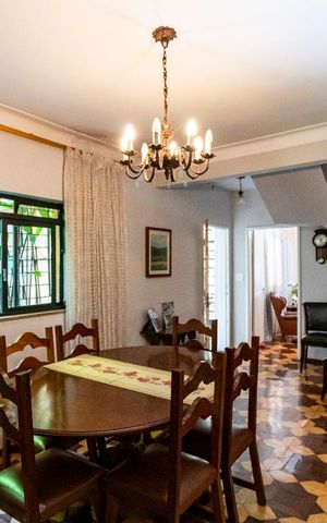 Casa à venda com 380m², 5 quartos e 2 vagas1o. Andar - Sala de estar