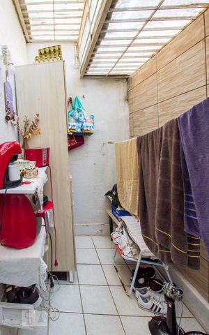 Casa de condomínio para alugar com 130m², 2 quartos e 2 vagas Casa de condomínio para alugar com 130m², 2 quartos e 2 vagasÁrea de Serviço