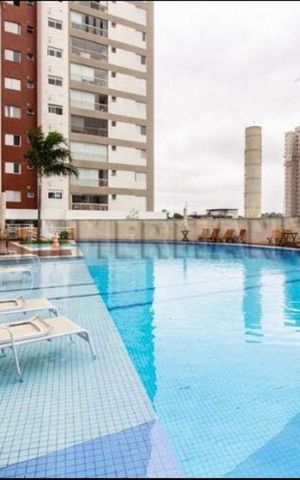 Apartamento à venda com 93m², 2 quartos e 2 vagas Apartamento à venda com 93m², 2 quartos e 2 vagasÁrea comum - Piscina