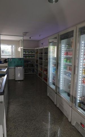 Apartamento à venda com 67m², 3 quartos e 1 vagaMini mercado