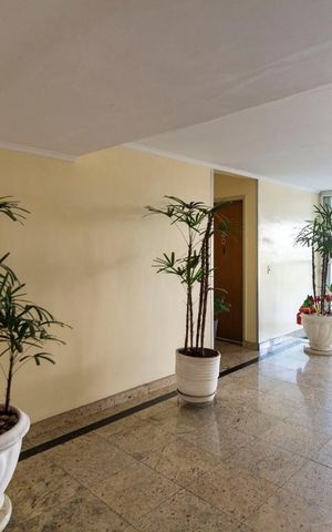 Apartamento à venda com 62m², 2 quartos e 1 vagaHall de entrada