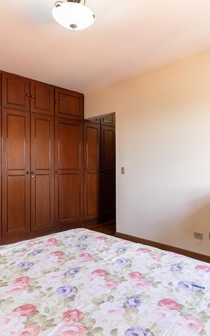 Apartamento à venda com 140m², 3 quartos e 4 vagas Apartamento à venda com 140m², 3 quartos e 4 vagasSuíte
