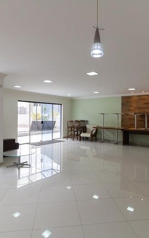 Apartamento à venda com 140m², 3 quartos e 4 vagas Apartamento à venda com 140m², 3 quartos e 4 vagasSalão de Festas