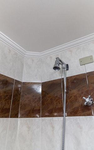 Apartamento à venda com 140m², 3 quartos e 4 vagas Apartamento à venda com 140m², 3 quartos e 4 vagasBanheiro da Suíte
