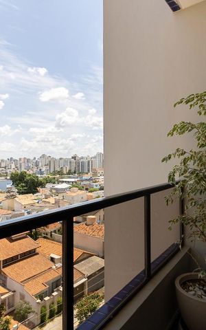 Apartamento à venda com 140m², 3 quartos e 4 vagas Apartamento à venda com 140m², 3 quartos e 4 vagasVaranda da Sala