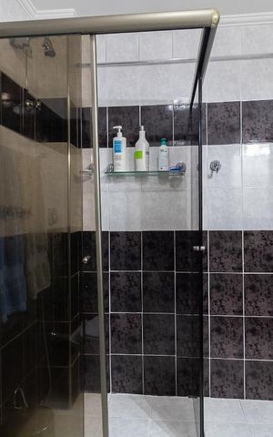 Apartamento à venda com 140m², 3 quartos e 4 vagas Apartamento à venda com 140m², 3 quartos e 4 vagasBanheiro Social
