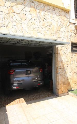 Casa para alugar com 176m², 3 quartos e 2 vagasGaragem