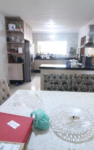 Casa para alugar com 176m², 3 quartos e 2 vagasCozinha