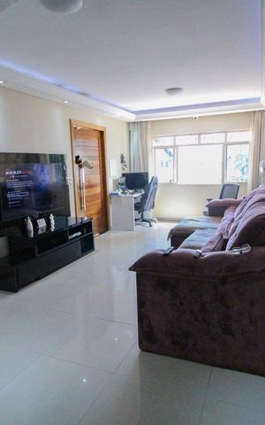 Casa para alugar com 176m², 3 quartos e 2 vagasSala