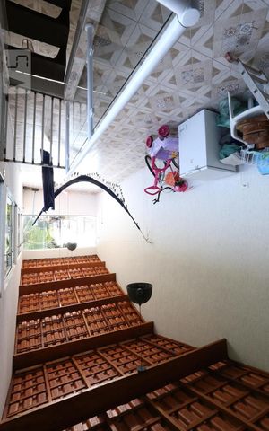 Casa à venda com 150m², 3 quartos e 2 vagasVaranda
