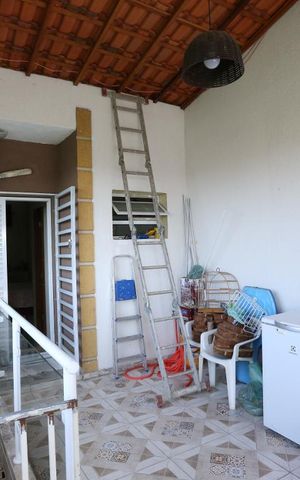 Casa à venda com 150m², 3 quartos e 2 vagasVaranda