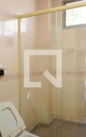 Casa de condomínio à venda com 1360m², 5 quartos e 5 vagasBanheiro Social
