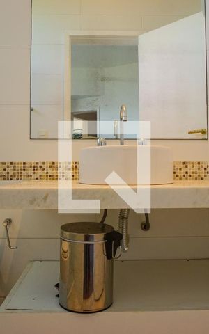 Casa de condomínio à venda com 1360m², 5 quartos e 5 vagasBanheiro Suíte 2