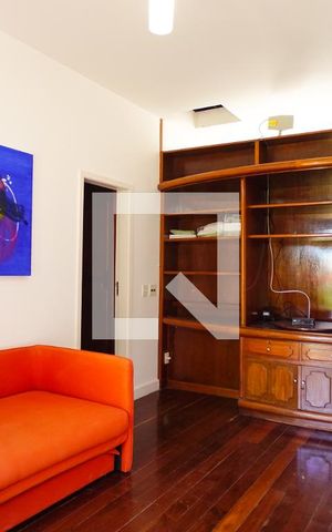 Casa de condomínio à venda com 1360m², 5 quartos e 5 vagasHall