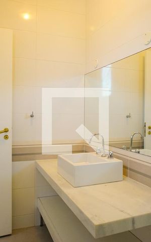 Casa de condomínio à venda com 1360m², 5 quartos e 5 vagasBanheiro Suíte 4