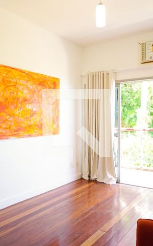 Casa de condomínio à venda com 1360m², 5 quartos e 5 vagasHall