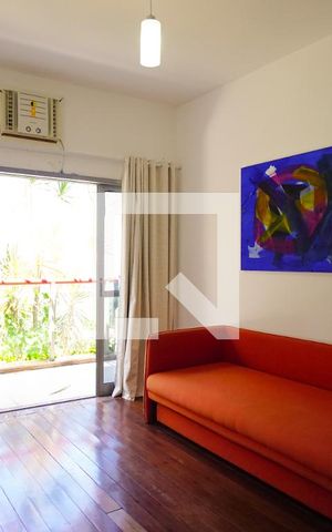 Casa de condomínio à venda com 1360m², 5 quartos e 5 vagasHall