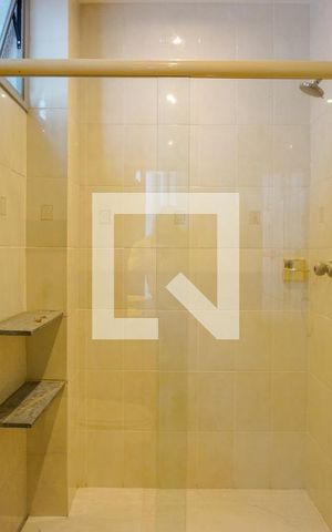 Casa de condomínio à venda com 1360m², 5 quartos e 5 vagasBanheiro Suíte 1