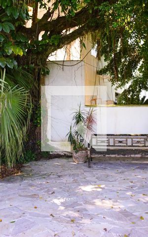 Casa de condomínio à venda com 1360m², 5 quartos e 5 vagasÁrea Externa
