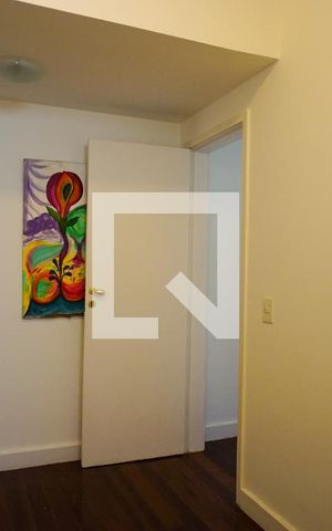 Casa de condomínio à venda com 1360m², 5 quartos e 5 vagasCloset da Suíte 1