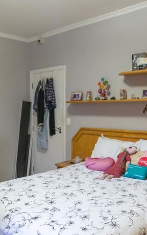 Casa à venda com 309m², 3 quartos e 6 vagas Casa à venda com 309m², 3 quartos e 6 vagasQuarto 2