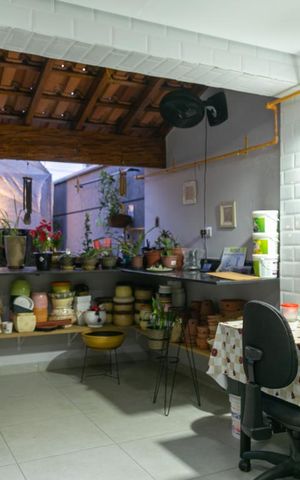 Casa à venda com 309m², 3 quartos e 6 vagas Casa à venda com 309m², 3 quartos e 6 vagasQuarto de Serviço/Reversível