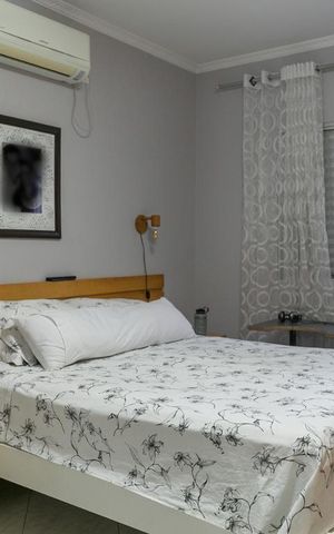 Casa à venda com 309m², 3 quartos e 6 vagas Casa à venda com 309m², 3 quartos e 6 vagasQuarto Suíte