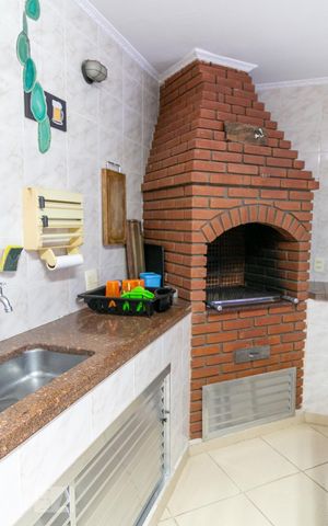 Casa à venda com 309m², 3 quartos e 6 vagas Casa à venda com 309m², 3 quartos e 6 vagasÁrea de lazer