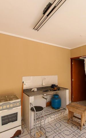 Casa à venda com 385m², 3 quartos e 6 vagasArea de Serviço