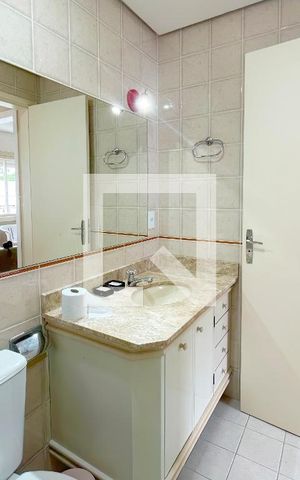 Apartamento para alugar com 37m², 1 quarto e 1 vaga Apartamento para alugar com 37m², 1 quarto e 1 vagaBanheiro