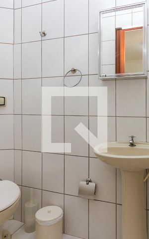 Casa à venda com 150m², 3 quartos e 2 vagas Casa à venda com 150m², 3 quartos e 2 vagasBanheiro de Serviço