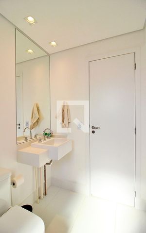 Apartamento à venda com 180m², 3 quartos e 4 vagasBanheiro da Suíte 3