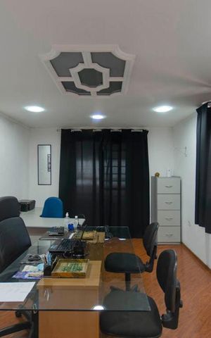 Casa à venda com 235m², 5 quartos e 2 vagas Casa à venda com 235m², 5 quartos e 2 vagasQuarto Reversível