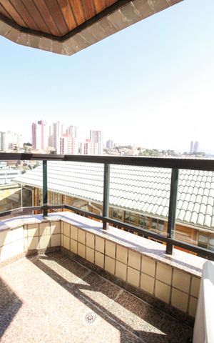 Apartamento à venda com 175m², 4 quartos e 4 vagasVaranda Quarto 3 - Suíte