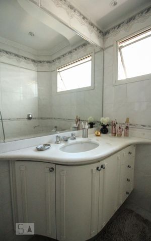Apartamento à venda com 175m², 4 quartos e 4 vagasBanheiro Quarto 4 - Suíte